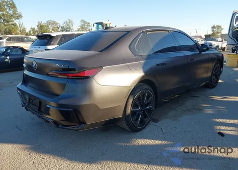 2025 BMW 740I из США, поврежденный, VIN WBA23EH07SCU90016